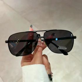 Vintage Pilot Polarized Sunglasses Men 2024 Fashion Driving Fishing Outdoor Trendy Photochromic Lens Sun Glasses For Female (Lenses Color: Black Gray)